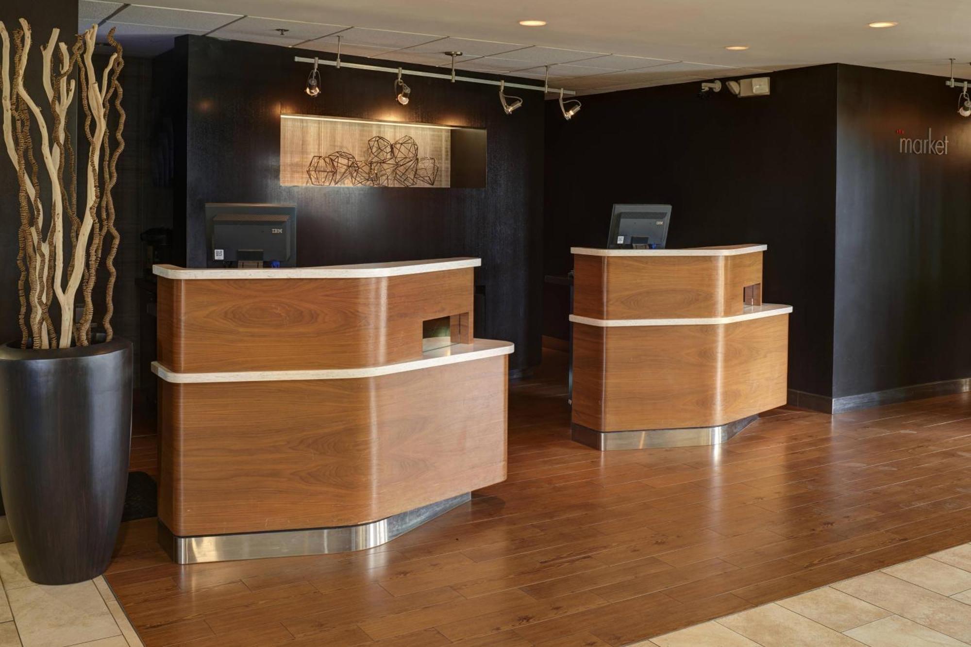 คอร์ทยาร์ด อินเดียนาโพลิส แอร์พอร์ต Hotel ภายนอก รูปภาพ